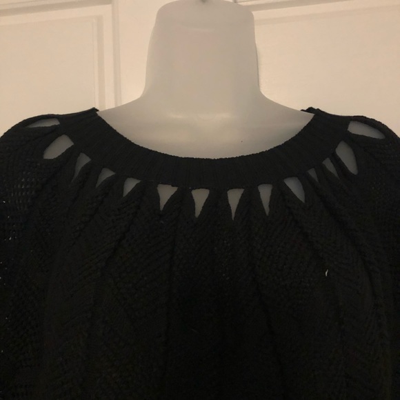 The Cue Cher Cu knit top - Picture 2 of 5